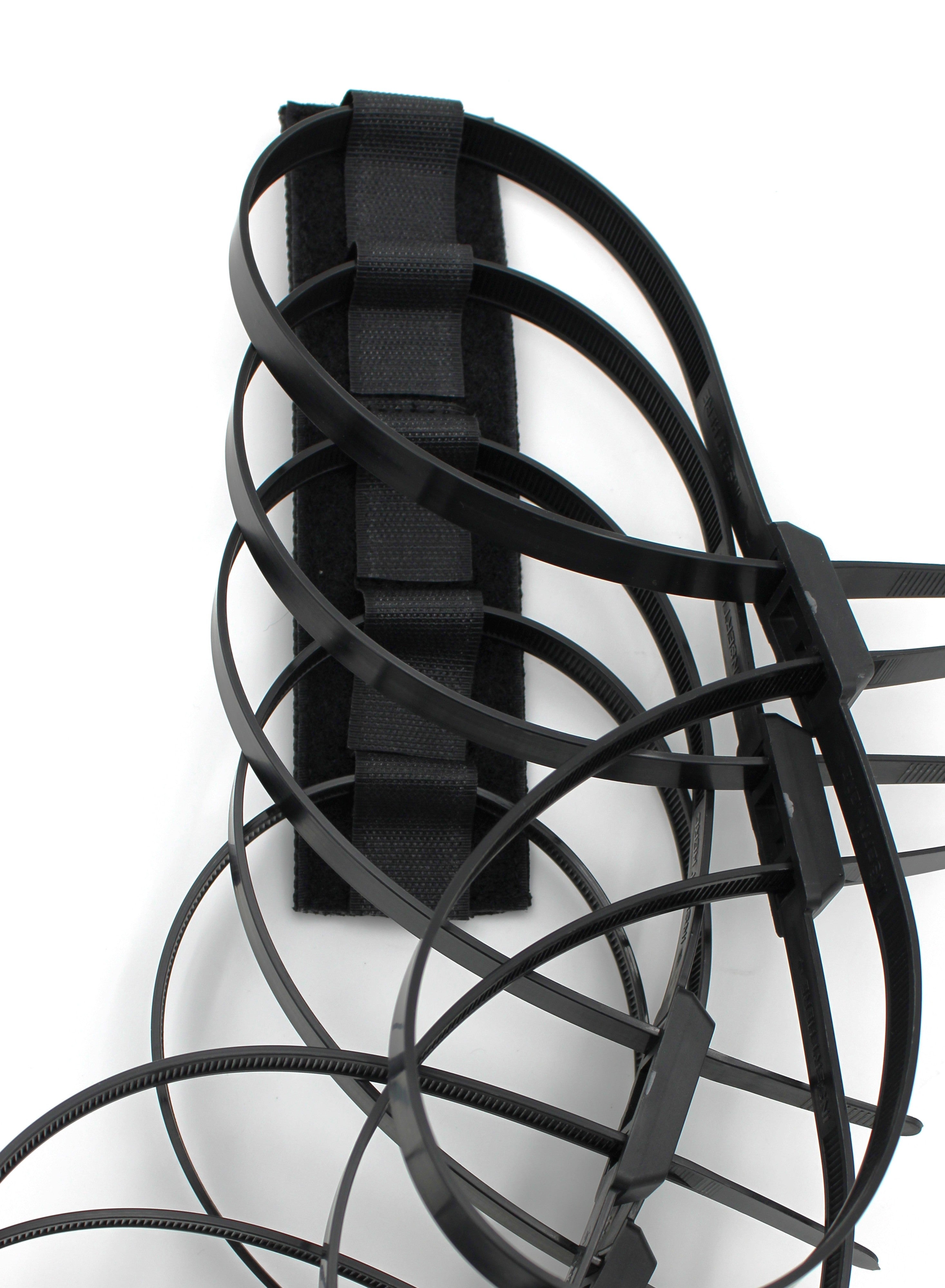 #XM695 - 5 Flex Cuff Holder